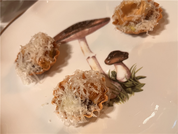 mushroom tart canape